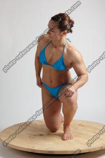 2021 02 DOMINIKA KNEELING FORWARD (1)